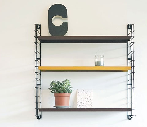 vintage-colored-shelf-tomado