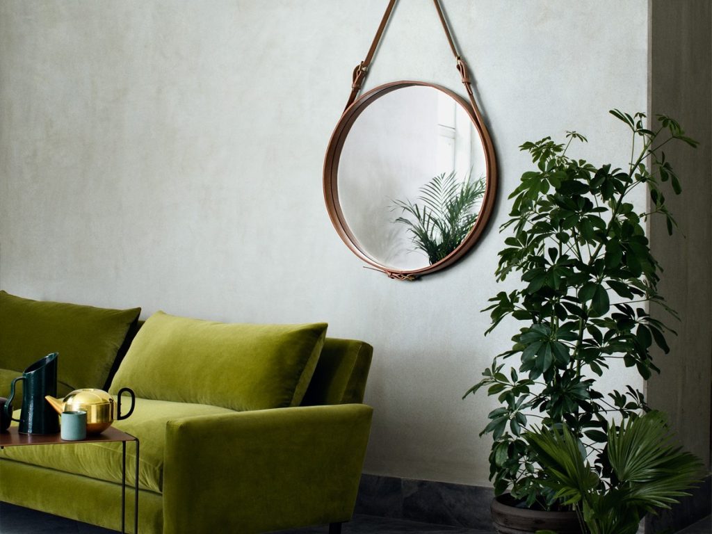 Statement mirrors